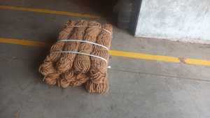 Fil de coco 100% naturel fabriqué sur mesure à partir de fibres de noix de coco 100% adapté à la revente par les magasins de fils - Product Image 5