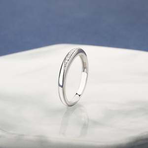 Bague de promesse personnalisée Jeulia Simple Ripple pour homme - Product Image 6
