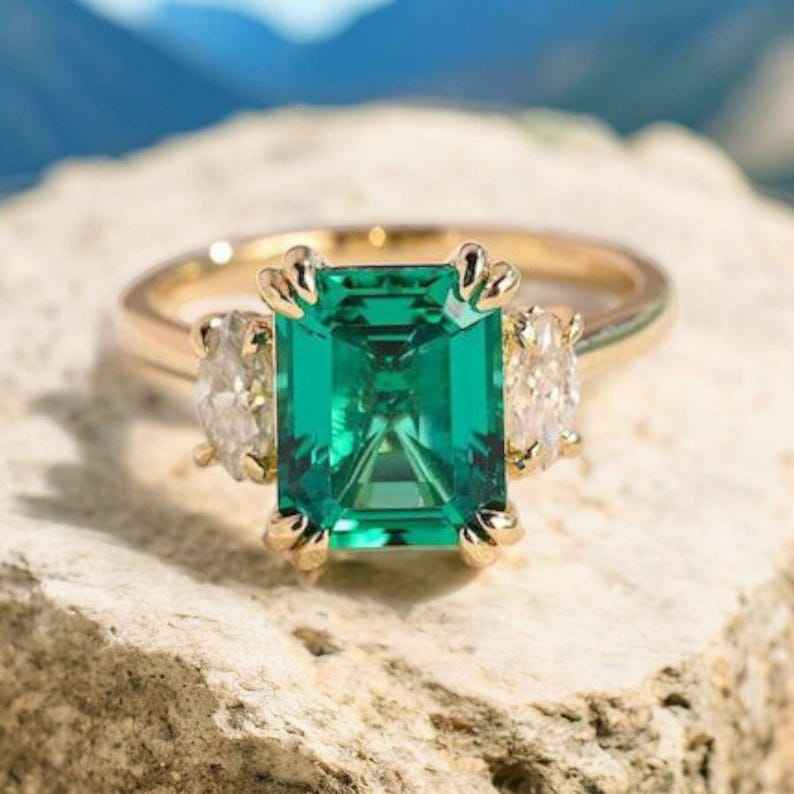 สีเขียว