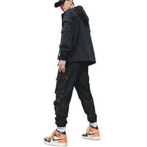 Ensemble de survêtements deux pièces personnalisé pour hommes Pantalon de jogging de haute qualité avec fermeture éclair Équipement de sport brodé pour les sports d'hiver décontractés - Product Image 6