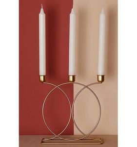 Portavelas decorativo de Laurel dorado con diseño de doble tallo, Motivo de Hoja escultórica y base ovalada - Product Image 2