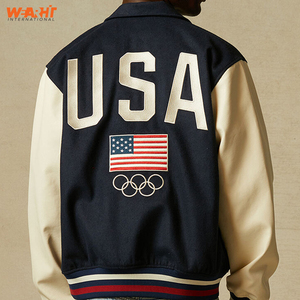 Chaqueta Universitaria Reversible Ecológica Personalizada para Hombre, Nueva, de Alta Calidad, con Cuello Alto, Color Azul Marino y Rojo, Resistente al Viento y Transpirable para Invierno - Product Image 2