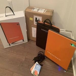 Simulateur de golf TrackMan 4 de haute qualité, moniteur de golf à double radar, aides à l'entraînement au golf - Product Image 1