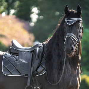 Juego de almohadillas de sillín multiusos básicas multicolores, juego de almohadillas de sillín de caballo de Color sólido personalizado de CAPRA INTERNATIONAL - Product Image 4