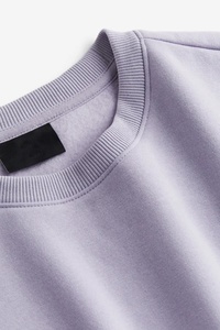 เสื้อสเวตเตอร์คอกลมโอเวอร์ไซส์ สกรีนโลโก้ได้ตามสั่ง ขายส่ง น้ำหนักปานกลาง ผ้าฝ้าย 100% สำหรับฤดูหนาว สวมใส่สบายๆ และสไตล์คนเมือง - Product Image 5