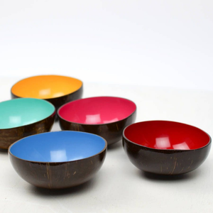 Cuenco de coco hecho a mano cuencos de coco grabados a mano al por mayor de Vietnam cuenco de coco ecológico y único para batidos - Product Image 2