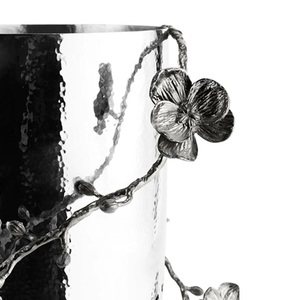 Jarrón de hierro al por mayor con atractivo diseño floral plateado pulido para el hogar y la boda decorativo metal de calidad estándar - Product Image 6