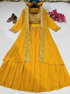 Lehenga entièrement cousu avec un haut shrug pour les mariages et les fêtes, Lehenga Choli pour l'exportation mondiale depuis l'Inde - Product Image 5