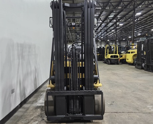 Oferta Exclusiva de Subasta para Montacargas 2C6000 con Neumáticos Acolchados de 2017, Capacidad de Carga de 6000 Libras - Product Image 2