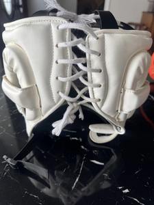 Casque de boxe de haute qualité en cuir véritable blanc, protection intégrale du visage, avec barre nasale, équipement de protection - Product Image 4