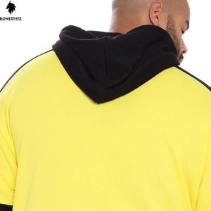 Sudadera de lana personalizada de peso pesado 500 Gsm para hombre, capucha recortada, diseño negro desgastado con diamantes de imitación bordados - Product Image 5