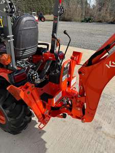 รถแทรกเตอร์สำหรับเดิน30HP B2601 Kubota พร้อมตัวยึดแบคโฮด้านหน้ารถตักดินรวมถึงแกนมอเตอร์เกียร์ปั๊มเกียร์ - Product Image 6