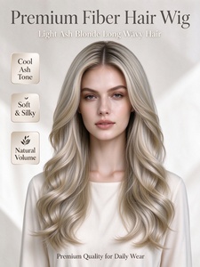 วิกผมไฟเบอร์พรีเมียม สีบลอนด์อ่อน ยาวเป็นลอน ผมนุ่มสลวยเป็นธรรมชาติ ใช้ได้ทุกวัน - Product Image 1