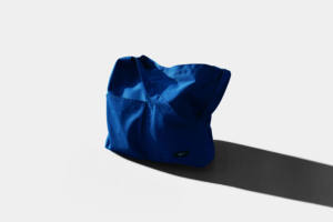 PESCE Billi Bag Sac de couleur bleue Corée Sac à bandoulière pour femme avec design de poche convivial - Product Image 3