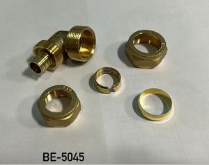 Raccord de tuyau en laiton du fabricant indien 22x18mm de la série Best Seller - Product Image 1