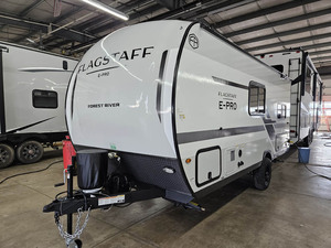 Remolques de Viaje Ligeros Forest River Flagstaff E-Pro E17LE Usados, Listos para Envío, Modelos 2025 y 2024 - Product Image 3