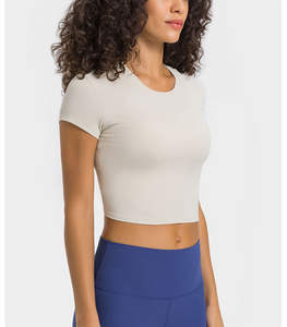 OEM 2026 Nouveau T-shirt tendance pour femme, crop top personnalisé, design personnalisé, crop top de haute qualité par Zavi Sports - Product Image 3