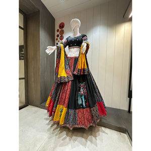 Chaniya Choli traditionnel ethnique haut de gamme en pur coton, imprimé Ikkat, travail artisanal Gamthi, évacuation de l'humidité, tenue pour Navratri - Product Image 1