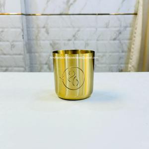 Pot à bougie métallique de luxe avec taille et design personnalisés en laiton de bonne qualité pour la décoration de bureau et de maison - Product Image 4