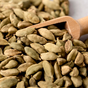 Cardamomo Indio Premium en Cápsulas Enteras, Crudo, Fresco y de Alta Calidad |   Especias Aromáticas Puras y Auténticas con Rico Sabor |   Venta al por Mayor a Granel en Gujarat - Product Image 6