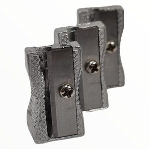 Temperino per matite in metallo, piccolo ed economico - Product Image 3