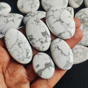 Precioso lote de cabujón de howlita, 10 piezas, piedras preciosas sueltas lisas, forma única de 30 a 15 MM para la fabricación de joyas - Product Image 4
