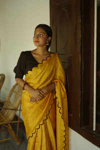 Étnico Gadhawal Chex Saree con Arca Work y algodón ajustable cosido Lucknowi blusa al por mayor proveedor tradicional - Product Image 4