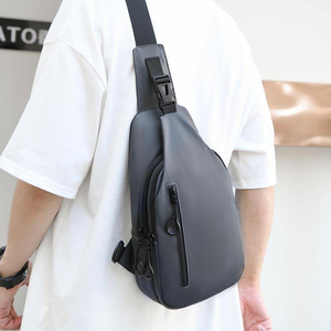 Sac latéral de voyage pour hommes Petit sac à bandoulière Poitrine Sacs à bandoulière Cartable Messenger Sac de taille extérieur Sling pour hommes - Product Image 6