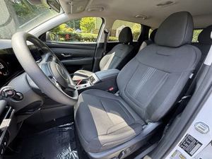 TUCSON 2025 SUV, Transmisión AWD de 8 Velocidades y 187 HP - Product Image 3