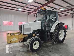 Tracteur Massey Ferguson 5455 4RM 40 CV 2025 avec composants essentiels : Pompe, Engrenage, Moteur, Boîte de vitesses, Roulement - Product Image 4