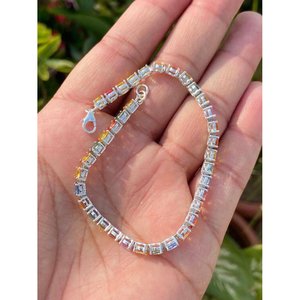 Bracelet manchette en argent 925 multi-saphirs, forme numérique classique, cadeau pour un style classique, en laiton - Product Image 5
