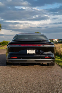 Utilizado cuidadosamente 2023 L UC IDS A.ir Touring Techo de dosel de vidrio AWD de doble motor altamente equipado (kilometraje 30) - Product Image 6