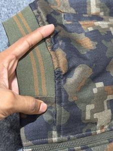 Vestes universitaires pour hommes à prix d'usine Tissu de haute qualité Design unique dans toutes les couleurs Vêtements d'hiver populaires - Product Image 5