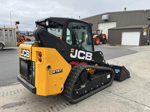 Chargeuse compacte sur pneus JCB 215T Eco Power Boom Diesel jaune avec moteur et composants essentiels - Product Image 2