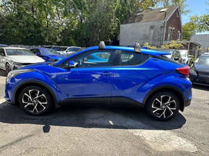 Voiture d'occasion de qualité à prix abordable, Toyota C-HR Limited 2021, conduite à gauche - Product Image 4