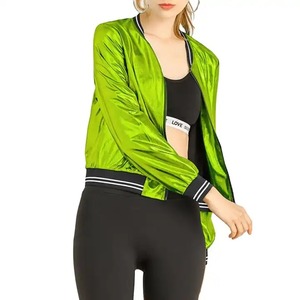 Blouson aviateur vert brillant de haute qualité pour femmes Long Street Wear respirant à la mode nouveau design vestes pour femmes - Product Image 1