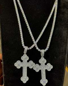 Colgante de Cruz de goteo de moissanita chapado en oro amarillo de 14 quilates personalizado de alta calidad elegante nuevo Hip Hop 925 Plata - Product Image 5