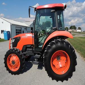 Meilleur prix d'occasion KUBOTA tracteurs agricoles 70HP 95HP 100HP 130HP 4x4 tracteur à roues à vendre expédition rapide disponible - Product Image 1