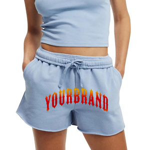 Venta al por mayor ropa casual pantalones cortos para mujer 100% algodón personalizado DTF logotipo impreso streatwear transpirable y pantalones cortos de secado rápido para mujer - Product Image 1