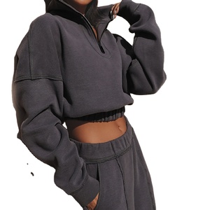 Streetwear personnalisé de vente en gros, survêtement à impression bouffante en 3d, ensemble sweat-shirt court à fermeture éclair et quart de poids lourd pour femmes - Product Image 3