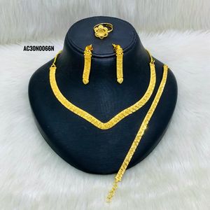 ชุดสร้อยคอแฟชั่นดูไบชุบทอง24K ชุดต่างหูกำไลข้อมือวัสดุทองแดงสำหรับไก่งวงบัลแกเรียเยอรมนี - Product Image 1