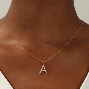 Collier chaîne en diamant lettre Alphabet étincelant Vs.Vvs diamant de laboratoire taille ronde disponible en or jaune blanc rose-DS0531 - Product Image 2