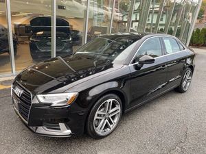 C LEAN 2019 Audi A3 Quattro Premium 45 TFSI Sedán Dirección Izquierda Euro III Emisión - Product Image 6