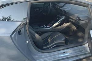 Oferta Especial 2019 Lamborghini Huracán LP580-2 Coupé, Transmisión Automática, Motor V10, Tracción Trasera - Product Image 2