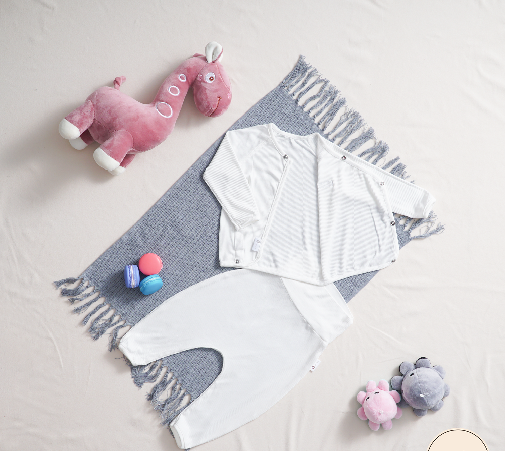 OEM сервис унисекс комплект для новорожденных с бесшовным боковым перекрестным передним топом и брюками с высоким поясом дышащая трикотажная ткань