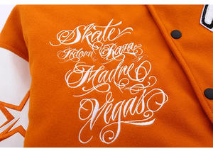 Blouson de baseball pour hommes personnalisé design coréen coupe ajustée couleur unie utilitaire varsity longue longueur veste à revêtement mince - Product Image 4