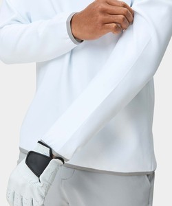 ... Cremallera para golf hecha de tela elástica transpirable que ofrece una suave comodidad atlética. - Product Image 1