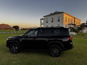 Vehículo Todoterreno Usado Modelo 2025, 4x4, SUV Grande, Motor de Gasolina Biturbo de 3.5L, 7 Plazas, Diseño Estilo GRSport, Volante a la Izquierda - Product Image 4