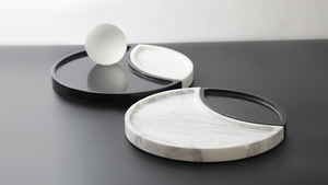 Bandeja redonda de mármol para servir con asas de metal para el almuerzo, el desayuno, la cena, personalización disponible a precio mayorista - Product Image 2