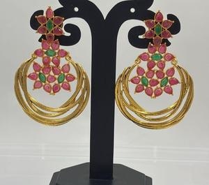 Pendientes Kundan de Diseño Tradicional con Baño de Oro de la Mejor Calidad, Colección para Bodas y Fiestas para Mujeres y Niñas - Product Image 2
